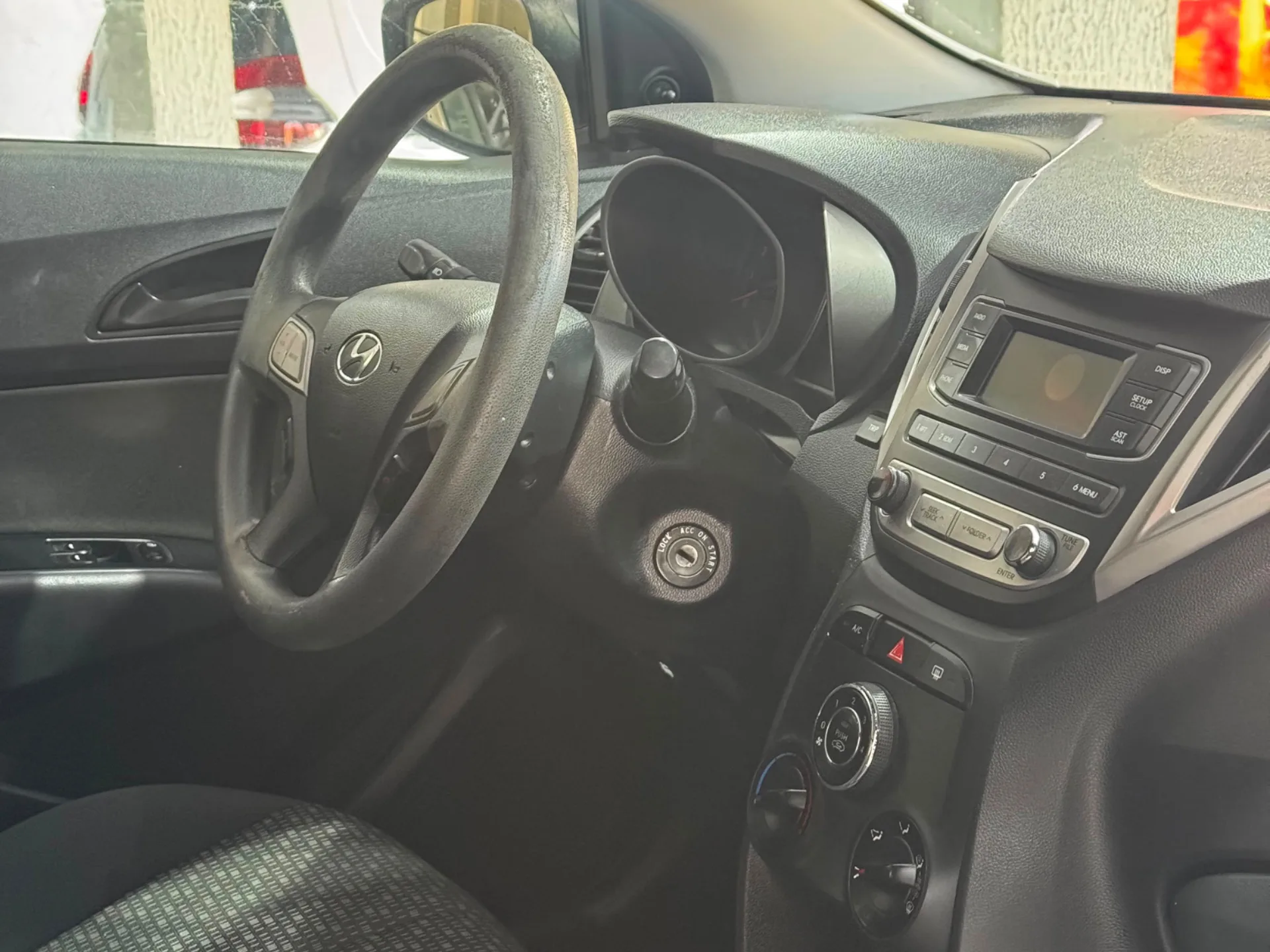 HYUNDAI HB20 CONFORT foto 4