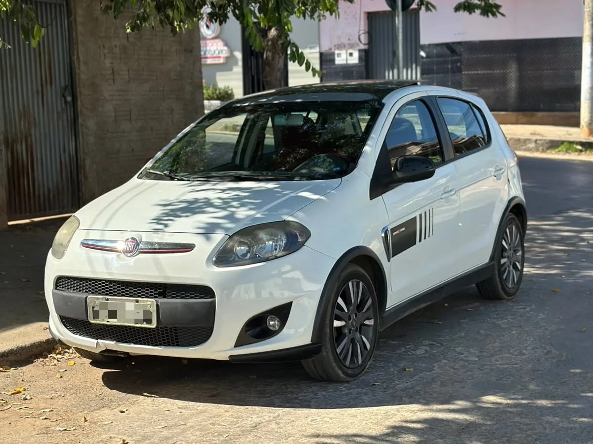 Fiat Palio Sporting 2015